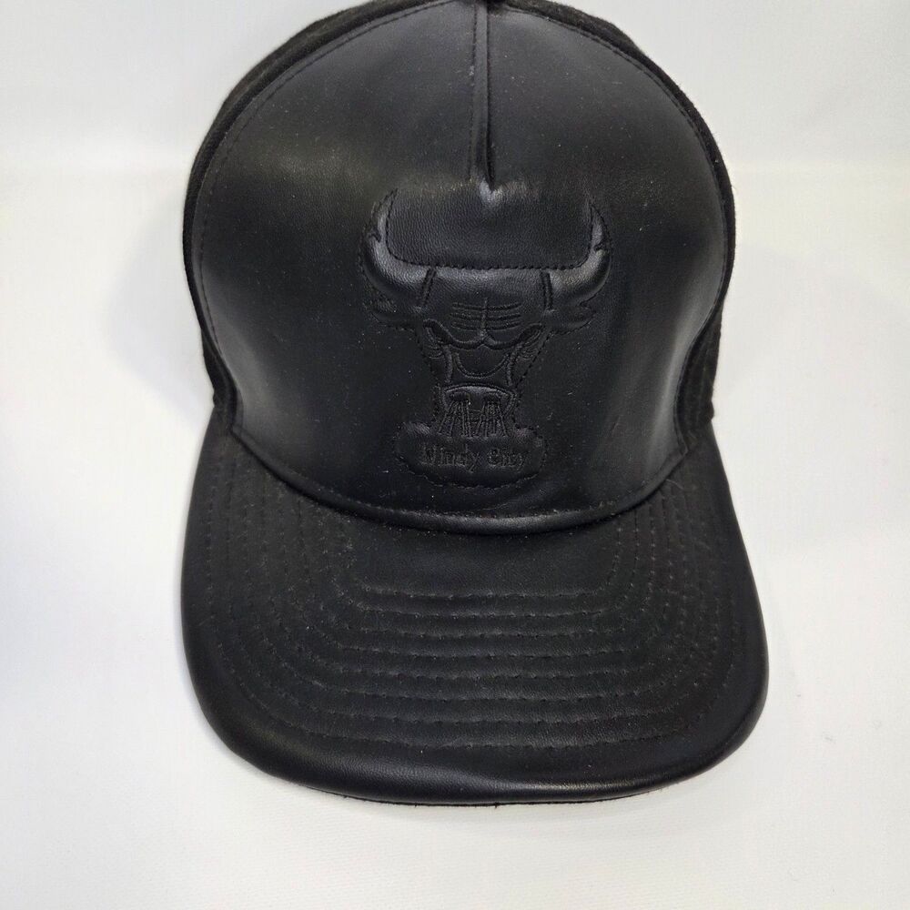 Chicago Bulls Black Baseball Cap New Era9Fifty Braided Leather Strapback Closure
